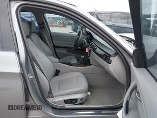 2011 BMW 3 Series 328i xDrive with VIN WBAUU3C52BA542337, listed as a IAAI auction lot 42141670 with 59,479 mi miles and . Bid and sale history available at DreamBid. Image 5.