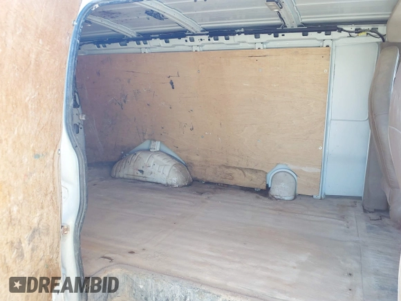 2018 Chevrolet Express Cargo Van with VIN 1GCWGAFP8J1253370, listed as a IAAI auction lot 41791109 with 101,253 mi miles. Bid and sale history available at carsss.com. Image 8.
