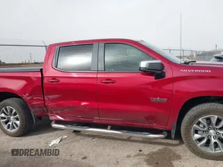 2020 Chevrolet Silverado 1500 LT with VIN 1GCPWCED7LZ284186, listed as a IAAI auction lot 41736131 with 137,454 mi miles. Bid and sale history available at carsss.com. Image 13.