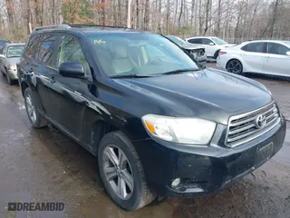 2009 Toyota Highlander Sport with VIN JTEES43A892129046, listed as a IAAI auction lot 41533224 with 178,359 mi miles. Bid and sale history available at carsss.com. Image 1.
