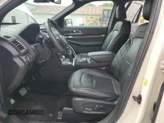 2018 Ford Explorer Platinum with VIN 1FM5K8HT0JGB28837, listed as a Copart auction lot 59709785 with 98,861 mi miles and Non repairable. Bid and sale history available at DreamBid. Image 7.