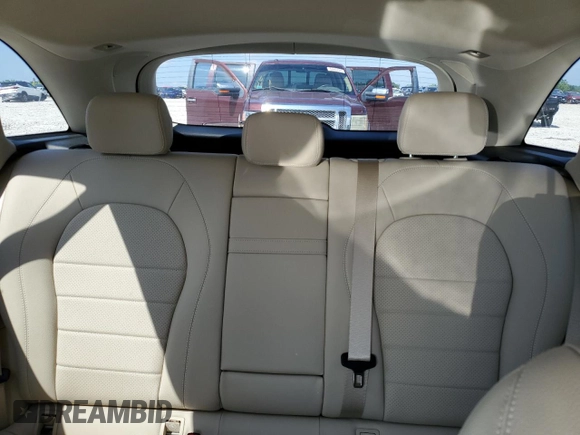 2019 Mercedes-Benz GLC 300 z VIN WDC0G4JB5KV123568, wystawiony jako Copart lot #61897445 z przebiegiem 31 259 mil mil oraz Szkoda całkowita • Salvage title. Historia ofert i sprzedaży dostępna na DreamBid. Obrazek 10.