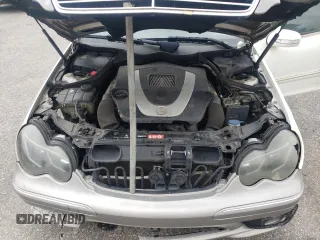 2006 Mercedes-Benz C 230 Sport z VIN WDBRF52H56A885769, wystawiony jako Copart lot #60147295 z przebiegiem 170 685 mil mil oraz Szkoda całkowita • Salvage title. Historia ofert i sprzedaży dostępna na DreamBid. Obrazek 11.