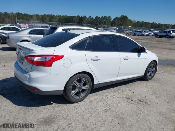 2014 Ford Focus SE with VIN 1FADP3F26EL190261, listed as a IAAI auction lot 41781692 with NaN miles. Bid and sale history available at carsss.com. Image 4.