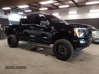 2021 Ford F-150 XL z VIN 1FTFW1E57MFA64154, wystawiony jako IAAI lot #42480601 z przebiegiem 39 339 mil mil oraz . Historia ofert i sprzedaży dostępna na DreamBid. Obrazek 1.