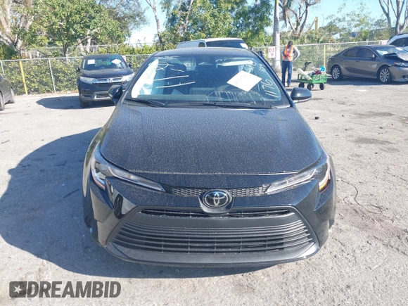 2025 Toyota Corolla LE z VIN 5YFB4MDE8SP241176, wystawiony jako IAAI lot #41316242 z przebiegiem 2063 mil mil oraz . Historia ofert i sprzedaży dostępna na DreamBid. Obrazek 12.