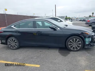 2020 Lexus ES with VIN 58ADZ1B18LU070415, listed as a IAAI auction lot 42074563 with 45,811 mi miles. Bid and sale history available at carsss.com. Image 14.