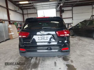 2020 Kia Sorento LX z VIN 5XYPG4A36LG644112, wystawiony jako IAAI lot #42115141 z przebiegiem 101 170 mil mil oraz . Historia ofert i sprzedaży dostępna na DreamBid. Obrazek 16.