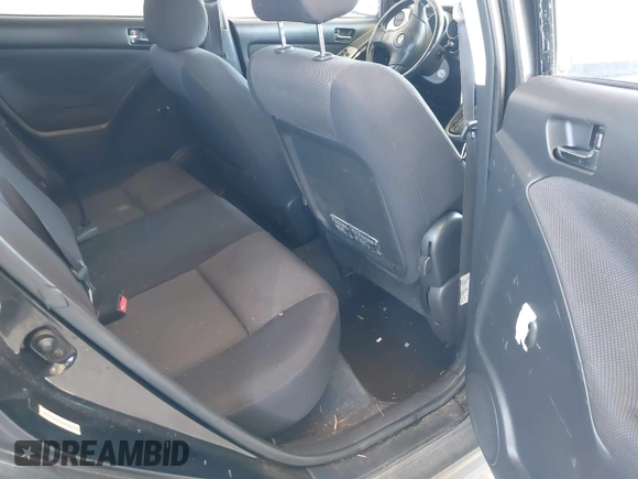 2004 Toyota Matrix Std with VIN 2T1KR32E54C252993, listed as a IAAI auction lot 41703135 with 291,886 mi miles. Bid and sale history available at carsss.com. Image 8.