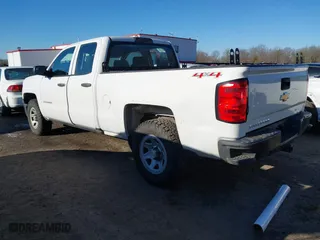 2015 Chevrolet Silverado 1500 Work Truck with VIN 1GCVKPEH2FZ223796, listed as a IAAI auction lot 41582070 with 185,929 mi miles. Bid and sale history available at carsss.com. Image 3.