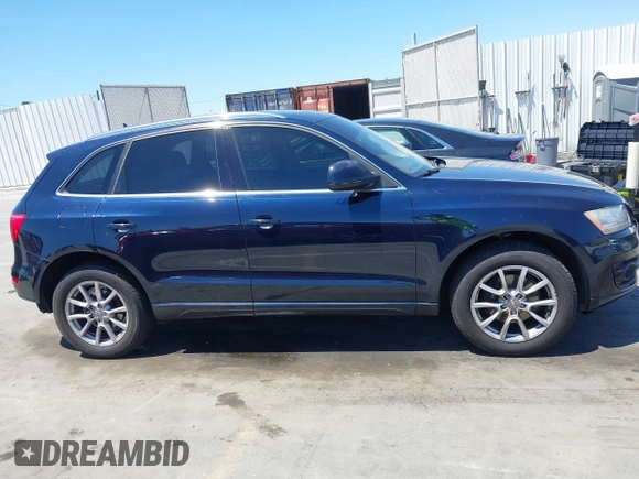 2011 Audi Q5 Premium z VIN WA1CFAFP5BA032844, wystawiony jako IAAI lot #42226412 z przebiegiem 148 649 mil mil oraz . Historia ofert i sprzedaży dostępna na DreamBid. Obrazek 13.