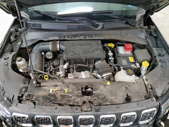 2024 Jeep Compass Latitude Lux z VIN 3C4NJDFN8RT164626, wystawiony jako Copart lot #57992635 z przebiegiem 14 379 mil mil oraz Czysty tytuł • Clean title. Historia ofert i sprzedaży dostępna na DreamBid. Obrazek 12.