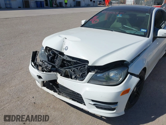 2015 Mercedes-Benz C-Class C 250 with VIN WDDGJ4HB1FG403788, listed as a IAAI auction lot 40495537 with 129,832 mi miles. Bid and sale history available at carsss.com. Image 6.