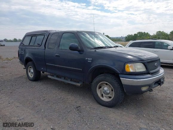2000 Ford F-150 XL with VIN 1FTRX18L6YNB68229, listed as a IAAI auction lot 40141907 with 1 mi miles. Bid and sale history available at carsss.com. Image 1.