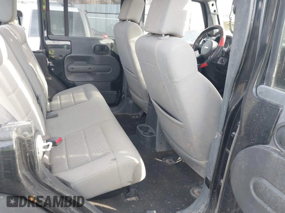 2009 Jeep Wrangler Unlimited Rubicon z VIN 1J4GA69159L749215, wystawiony jako IAAI lot #41489893 z przebiegiem 177 768 mil mil oraz . Historia ofert i sprzedaży dostępna na DreamBid. Obrazek 8.