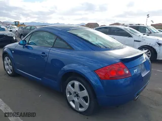 2001 Audi TT with VIN TRUWX28N011014774, listed as a IAAI auction lot 41761518 with 193,169 mi miles. Bid and sale history available at carsss.com. Image 3.