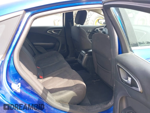 2015 Chrysler 200 Limited with VIN 1C3CCCAB8FN640110, listed as a IAAI auction lot 42218072 with 250,509 mi miles and . Bid and sale history available at DreamBid. Image 8.