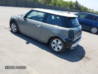 2018 MINI Hardtop Cooper with VIN WMWXP5C55J2H29048, listed as a IAAI auction lot 42315130 with 9,352 mi miles and . Bid and sale history available at DreamBid. Image 3.