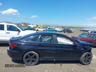 2019 Volkswagen Jetta SEL z VIN 3VWE57BU1KM060382, wystawiony jako IAAI lot #42048630 z przebiegiem 68 089 mil mil oraz . Historia ofert i sprzedaży dostępna na DreamBid. Obrazek 14.