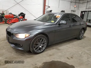 2015 BMW 3 Series 328i xDrive z VIN WBA3B5G54FNS17890, wystawiony jako Copart lot #48632125 z przebiegiem 68 395 mil mil oraz Szkoda całkowita • Salvage title. Historia ofert i sprzedaży dostępna na DreamBid. Obrazek 1.