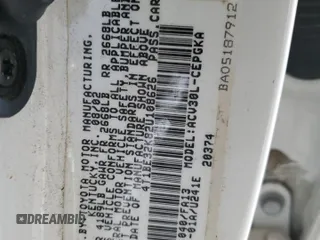 2002 Toyota Camry LE z VIN 4T1BE32K82U108626, wystawiony jako Copart lot #59215024 z przebiegiem Nie podano mil oraz Szkoda całkowita • Salvage title. Historia ofert i sprzedaży dostępna na DreamBid. Obrazek 12.