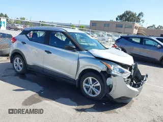 2020 Nissan Kicks S z VIN 3N1CP5BVXLL510039, wystawiony jako IAAI lot #42323435 z przebiegiem 37 121 mil mil oraz . Historia ofert i sprzedaży dostępna na DreamBid. Obrazek 1.