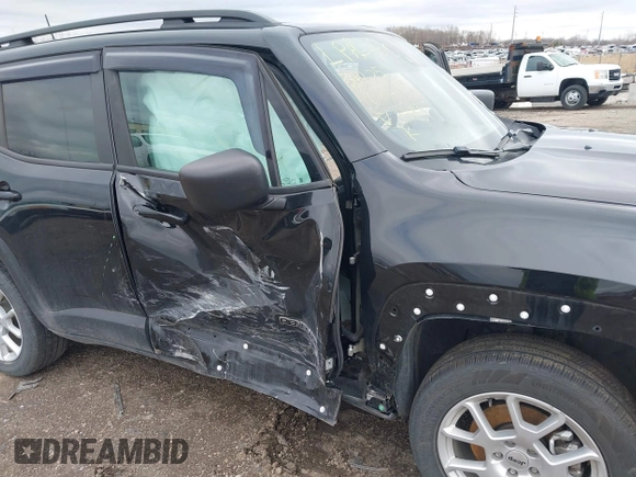 2022 Jeep Renegade Latitude with VIN ZACNJDB15NPN64189, listed as a IAAI auction lot 41909748 with 34,956 mi miles and . Bid and sale history available at DreamBid. Image 6.