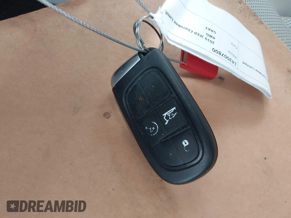 2019 Jeep Cherokee Limited with VIN 1C4PJMDX6KD303225, listed as a IAAI auction lot 42267721 with 70,857 mi miles and . Bid and sale history available at DreamBid. Image 11.