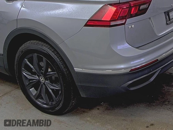 2024 Volkswagen Tiguan SE with VIN 3VV3B7AX5RM084940, listed as a IAAI auction lot 42774152 with 19,747 mi miles and . Bid and sale history available at DreamBid. Image 37.