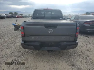 2022 Nissan Frontier SV with VIN 1N6ED1EK1NN611155, listed as a Copart auction lot 60748784 with 30,572 mi miles and Salvage Title. Bid and sale history available at carsss.com. Image 6.