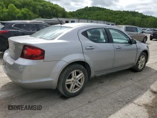 2013 Dodge Avenger SXT z VIN 1C3CDZCB0DN548175, wystawiony jako Copart lot #56795655 z przebiegiem 128 460 mil mil oraz Szkoda całkowita • Salvage title. Historia ofert i sprzedaży dostępna na DreamBid. Obrazek 3.