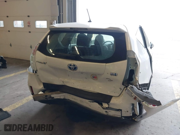 2015 Toyota Prius Two with VIN JTDZN3EU3FJ030358, listed as a IAAI auction lot 41675153 with 149,482 mi miles and . Bid and sale history available at DreamBid. Image 16.