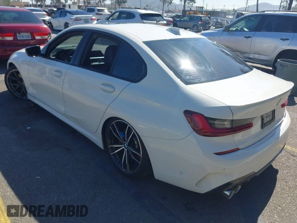 2022 BMW 3 Series M340i with VIN 3MW5U7J01N8C40721, listed as a IAAI auction lot 41651842 with 31,756 mi miles. Bid and sale history available at carsss.com. Image 3.