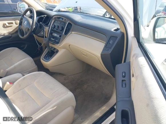 2001 Toyota Highlander with VIN JTEGF21A410020197, listed as a IAAI auction lot 41174592 with 178,271 mi miles. Bid and sale history available at carsss.com. Image 5.