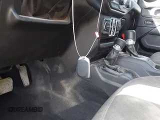 2023 Jeep Gladiator Overland z VIN 1C6HJTFG0PL564298, wystawiony jako IAAI lot #42149117 z przebiegiem 65 416 mil mil oraz . Historia ofert i sprzedaży dostępna na DreamBid. Obrazek 11.