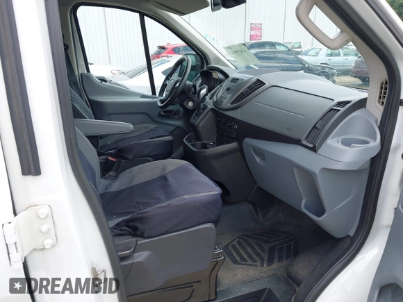 2016 Ford Transit Cargo z VIN 1FTYR2ZM9GKB01756, wystawiony jako IAAI lot #42469442 z przebiegiem 180 944 mil mil oraz . Historia ofert i sprzedaży dostępna na DreamBid. Obrazek 5.