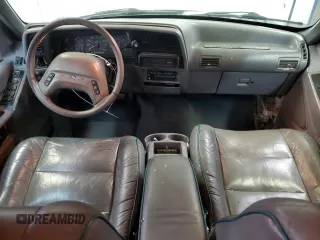1993 Ford Explorer Eddie Bauer z VIN 1FMDU34X2PUE07332, wystawiony jako Copart lot #81618824 z przebiegiem 15 484 mil mil oraz Szkoda całkowita • Salvage title. Historia ofert i sprzedaży dostępna na DreamBid. Obrazek 8.