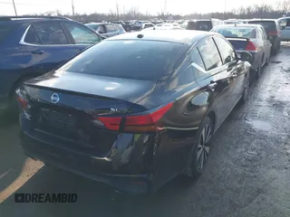 2020 Nissan Altima 2.5 SL with VIN 1N4BL4EV3LC231432, listed as a IAAI auction lot 41668475 with 108,146 mi miles. Bid and sale history available at carsss.com. Image 4.