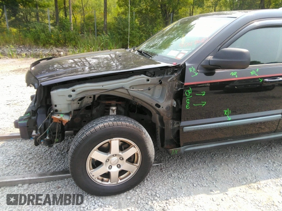 2008 Jeep Grand Cherokee Laredo с VIN 1J8GR48KX8C177062, выставлен на аукционе IAAI как лот 42424767 с пробегом 138 606 миль миль и . История ставок и продаж доступна на DreamBid. Изображение 6.
