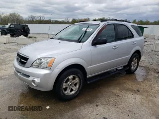 2005 Kia Sorento LX with VIN KNDJC733955452873, listed as a Copart auction lot 51777535 with 135,285 mi miles and Non Repairable. Bid and sale history available at carsss.com. Image 1.