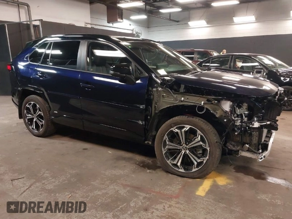 2024 Toyota RAV4 XSE with VIN JTMFB3FV2RD173730, listed as a IAAI auction lot 41794353 with 4,639 mi miles and . Bid and sale history available at DreamBid. Image 1.