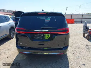 2025 Chrysler Pacifica Select with VIN 2C4RC1BG0SR551875, listed as a IAAI auction lot 41878954 with 364 mi miles. Bid and sale history available at carsss.com. Image 16.