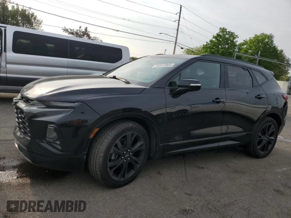 2020 Chevrolet Blazer RS z VIN 3GNKBKRS9LS668340, wystawiony jako Copart lot #54913965 z przebiegiem 86 611 mil mil oraz Szkoda całkowita • Salvage title. Historia ofert i sprzedaży dostępna na DreamBid. Obrazek 1.