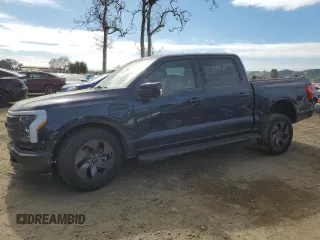 2022 Ford F-150 Lightning Pro z VIN 1FTVW1EL9NWG10318, wystawiony jako Copart lot #47857805 z przebiegiem 33 470 mil mil oraz Szkody całkowita. Historia ofert i sprzedaży dostępna na DreamBid. Obrazek 1.
