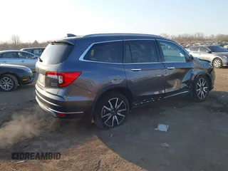 2019 Honda Pilot Touring 7-Passenger with VIN 5FNYF6H69KB050235, listed as a IAAI auction lot 41782057 with 85,907 mi miles. Bid and sale history available at carsss.com. Image 4.