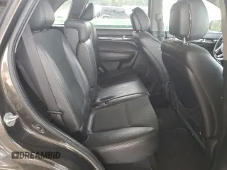 2011 Kia Sorento EX with VIN 5XYKU3A11BG134695, listed as a Copart auction lot 60104135 with 227,552 mi miles and Salvage title. Bid and sale history available at DreamBid. Image 10.
