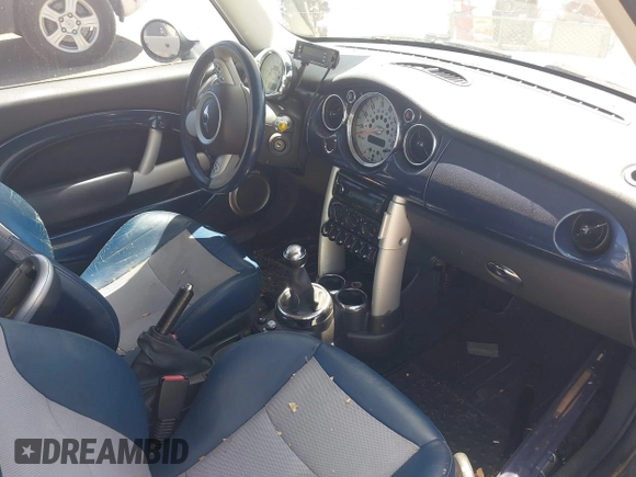 2006 MINI Hardtop S with VIN WMWRE33576TL24276, listed as a IAAI auction lot 42278094 with 148,269 mi miles and . Bid and sale history available at DreamBid. Image 5.