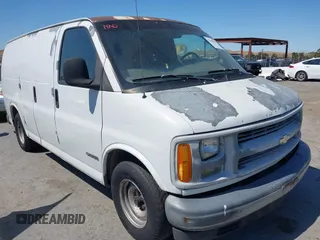 1999 Chevrolet City Express Cargo z VIN 1GCFG15M8X1044680, wystawiony jako IAAI lot #42466789 z przebiegiem Nie podano mil oraz . Historia ofert i sprzedaży dostępna na DreamBid. Obrazek 1.