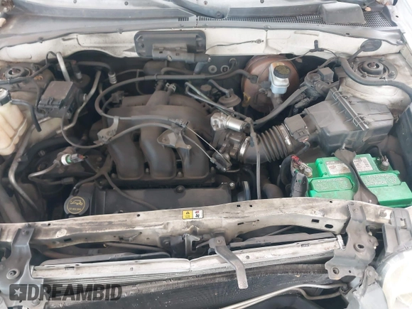 2004 Ford Escape XLT z VIN 1FMYU03184DA08689, wystawiony jako IAAI lot #42538780 z przebiegiem 251 930 mil mil oraz . Historia ofert i sprzedaży dostępna na DreamBid. Obrazek 10.