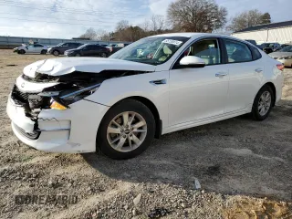 2017 Kia Optima LX with VIN 5XXGT4L38HG133070, listed as a Copart auction lot 85195614 with 128,196 mi miles and Salvage Title. Bid and sale history available at carsss.com. Image 1.